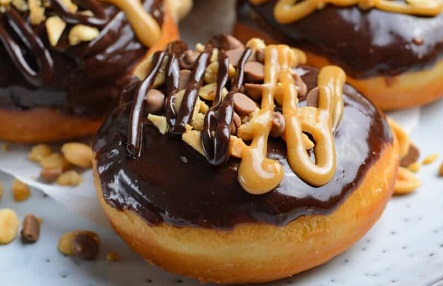 Donuts Filled with Peanut Butter Cream